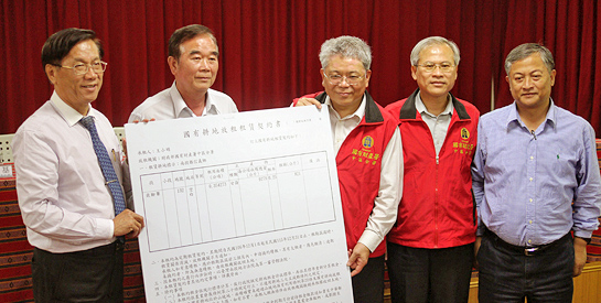 南投縣信義鄉崁腳寮段國有耕地在地訂約，農民樂開懷